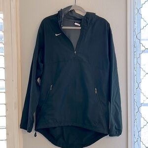 Woman’s Nike Essential Repel Woven Jacket